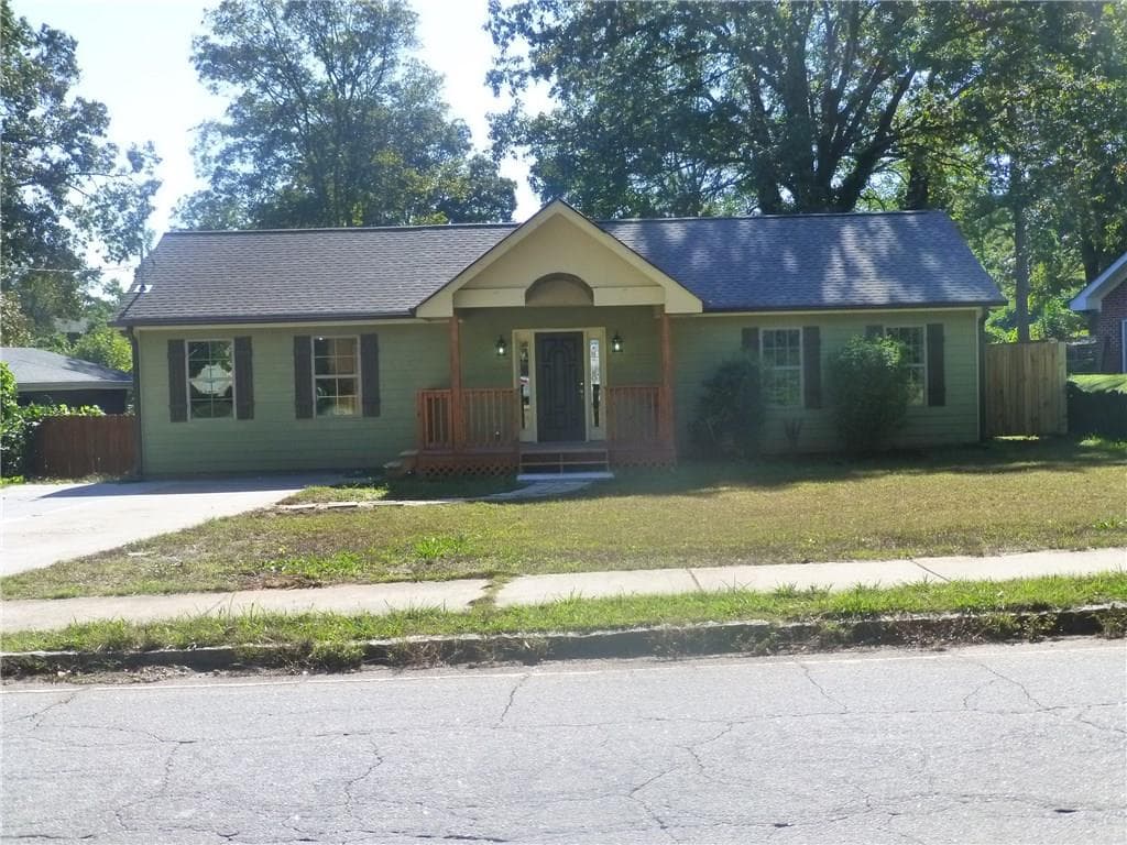 3 bedroom, 1,750 sq ft single family residence sold at 1847 Brannen Road, Atlanta, GA 30316