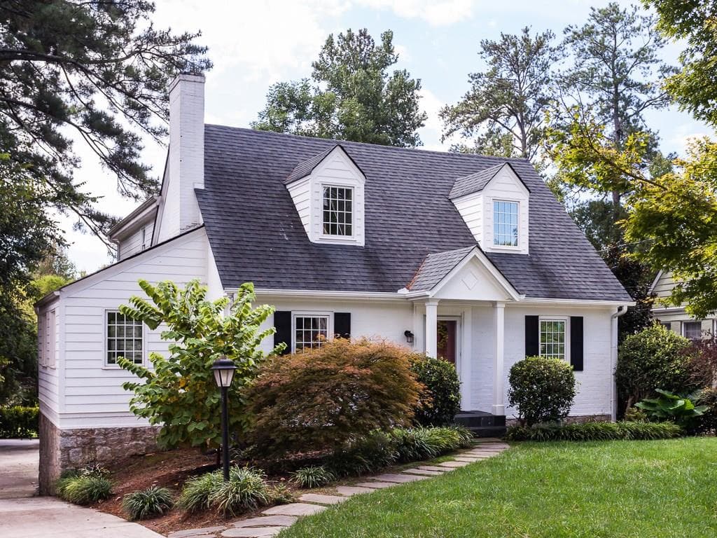 5 bedroom, 2,960 sq ft single family residence sold at 452 Princeton Way, Atlanta, GA 30307