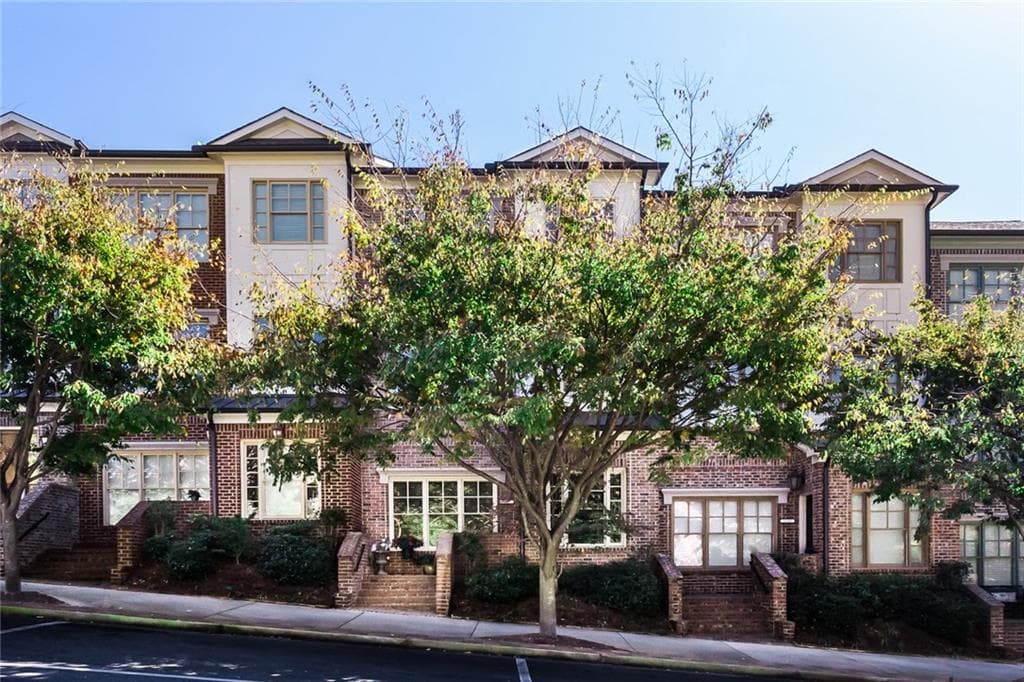 3 bedroom, 2,692 sq ft townhouse sold at 6087 City Walk Lane 6087, Atlanta, GA 30328