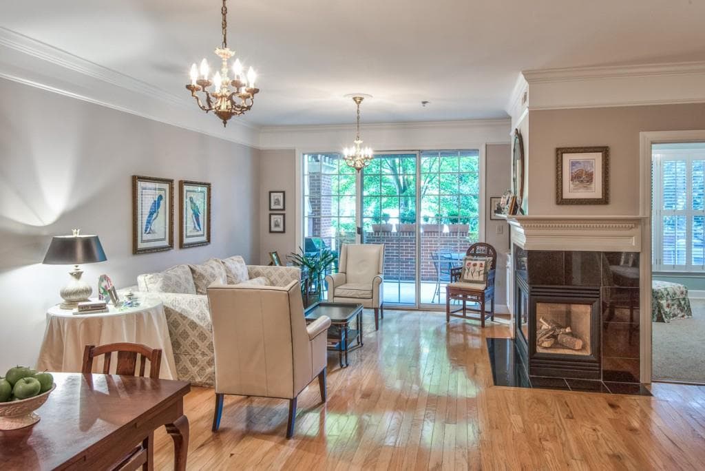 2 bedroom, 1,204 sq ft condominium sold at 3101 Howell Mill Road 109, Atlanta, GA 30327