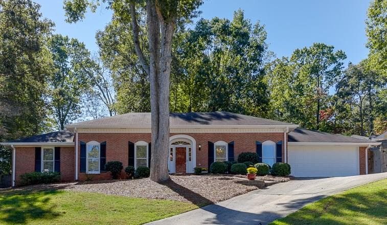 470 Knoll Woods Terrace, Roswell, GA 30075 — most recent listing photo