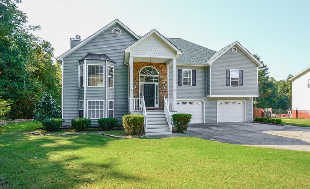 5473 Twin Oak Drive, Douglasville, GA 30135 — most recent listing photo