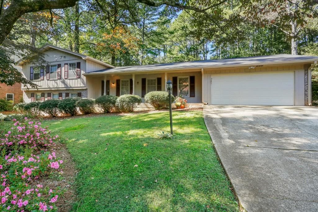 4 bedroom, 2,603 sq ft single family residence sold at 2777 Dunnington Circle, Atlanta, GA 30341