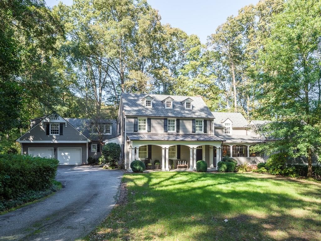 5 bedroom, 5,429 sq ft single family residence sold at 413 Manor Ridge Drive, Atlanta, GA 30305