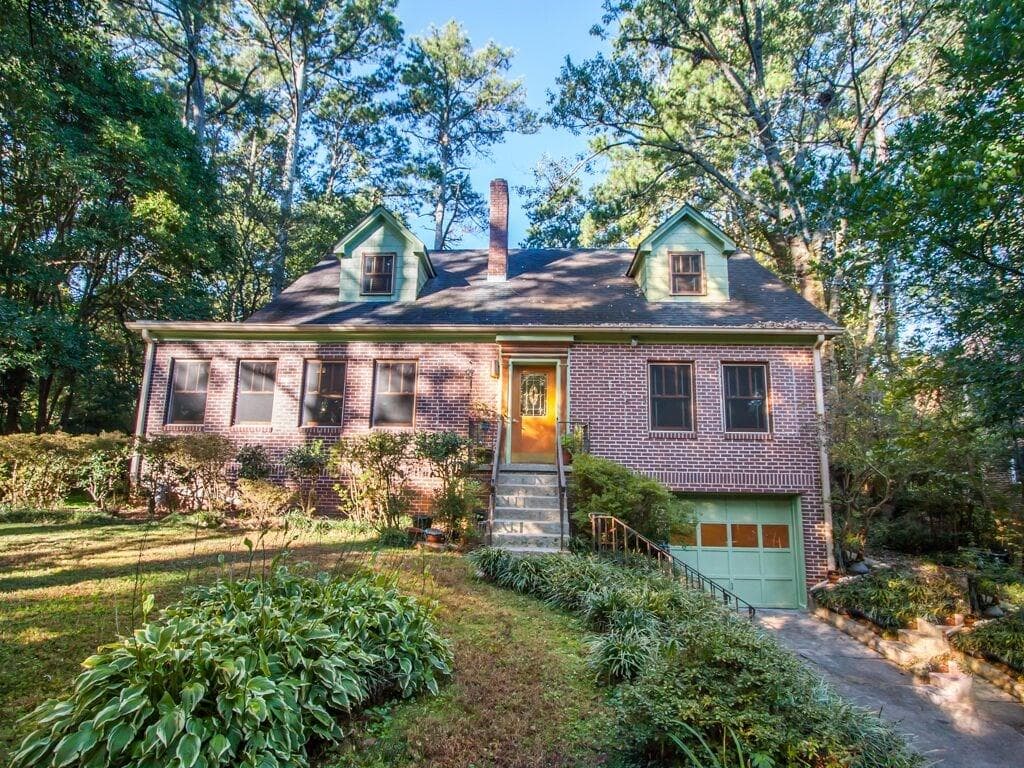 3 bedroom, 2,143 sq ft single family residence sold at 1887 Edinburgh Terrace, Atlanta, GA 30307