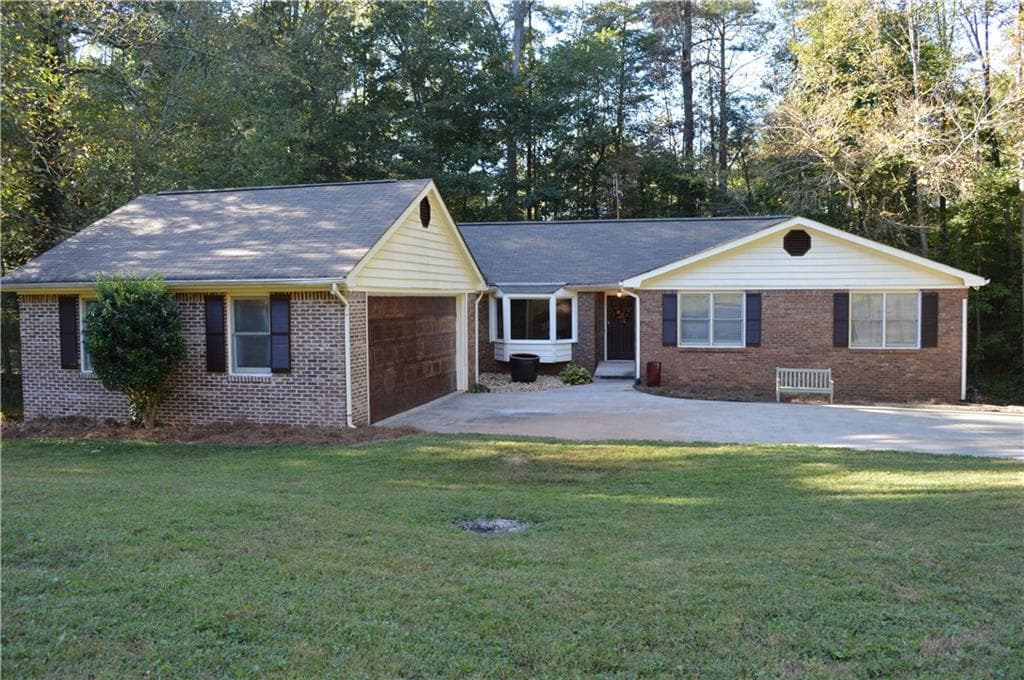 4435 Stacey Drive, Oakwood, GA 30566 — most recent listing photo