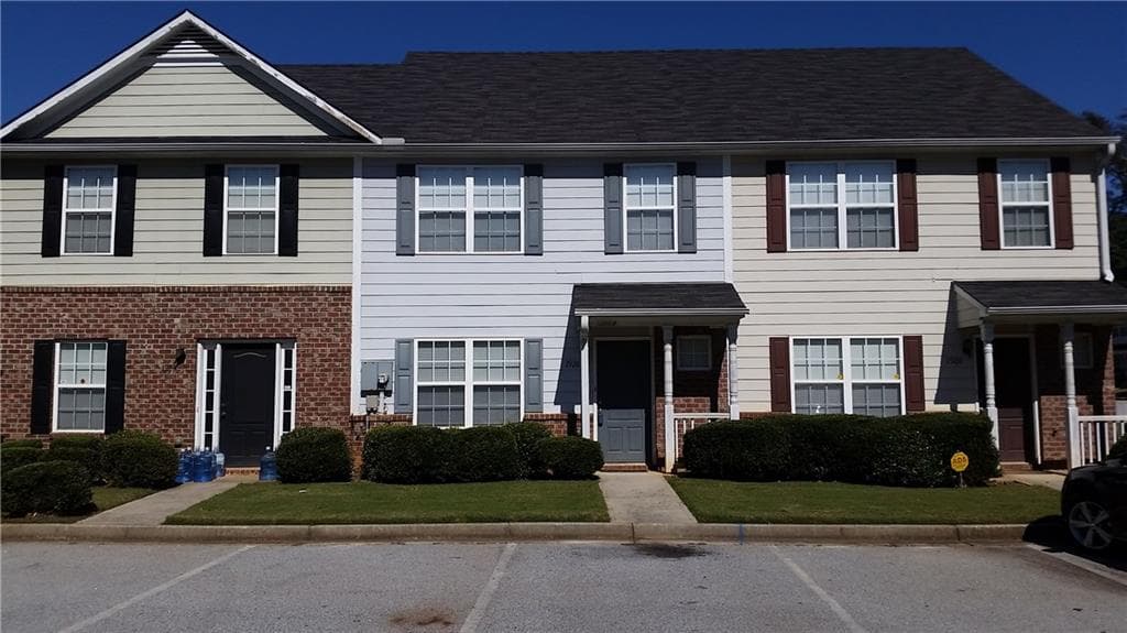 3 bedroom, 1,302 sq ft townhouse sold at 1926 Shawn Wayne Circle, Atlanta, GA 30316