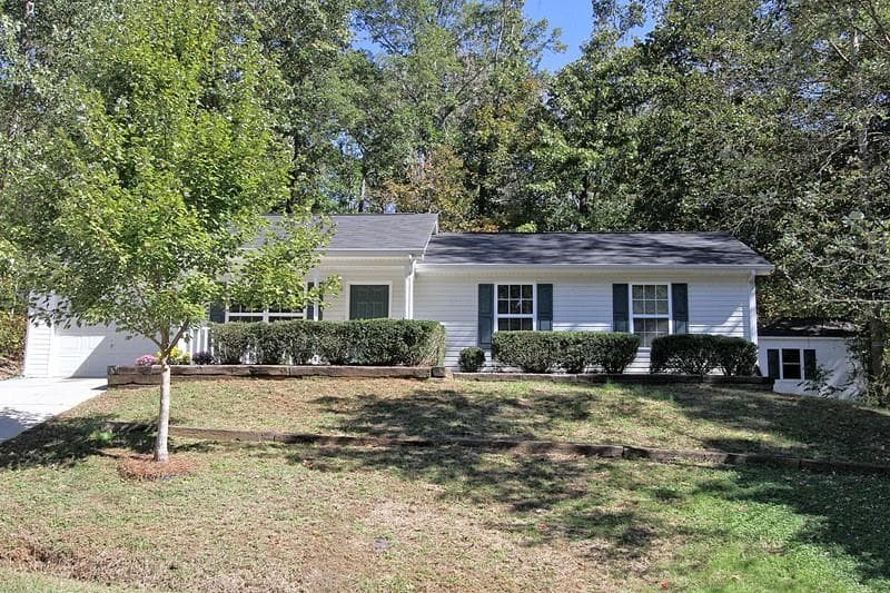 6808 Summit View Drive, Flowery Branch, GA 30542 — most recent listing photo