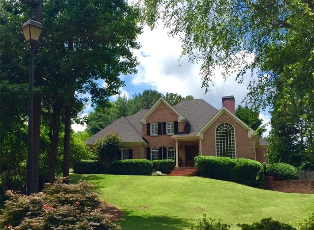 215 Gabriel Drive, Roswell, GA 30075 — most recent listing photo