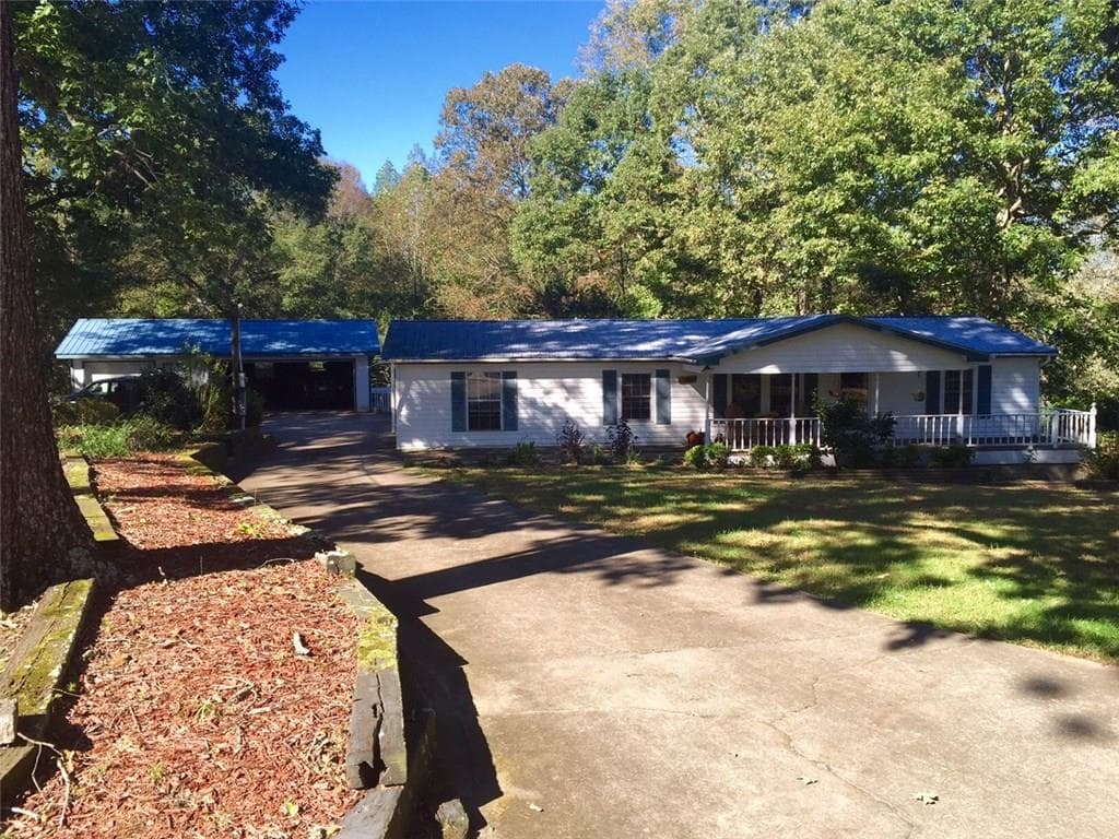 3404 Greggs Road, Gainesville, GA 30507 — most recent listing photo