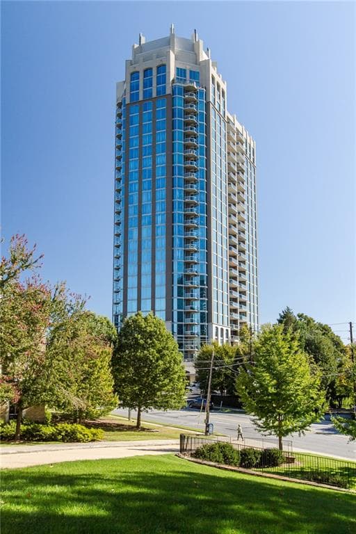 2 bedroom, 1,680 sq ft condominium sold at 2795 Peachtree Road 2001, Atlanta, GA 30305