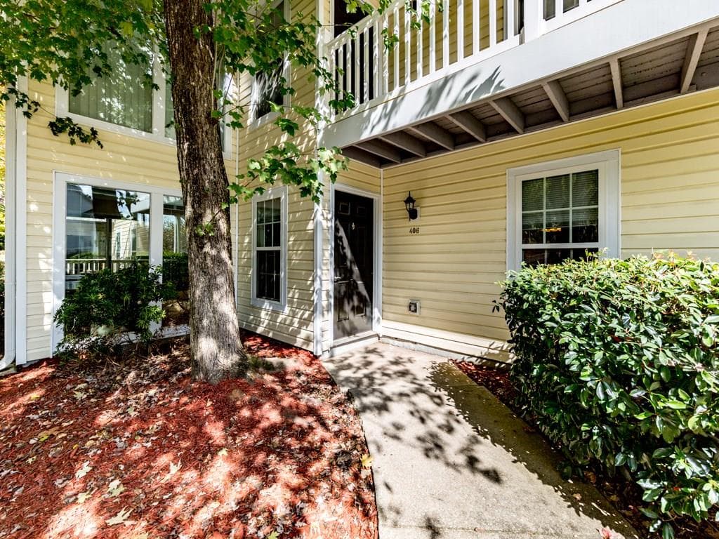 406 Augusta Drive, Marietta, GA 30067 — most recent listing photo