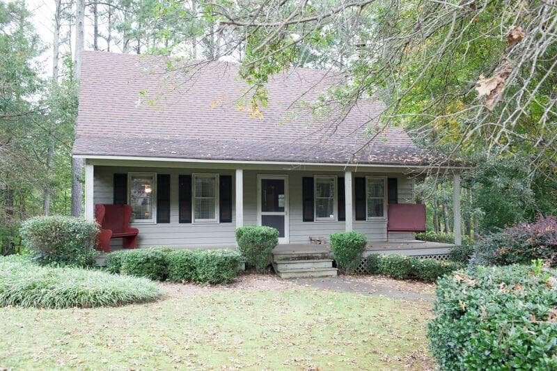 3 bedroom, 1,619 sq ft single family residence sold at 3922 Butterfield Drive, Kennesaw, GA 30152