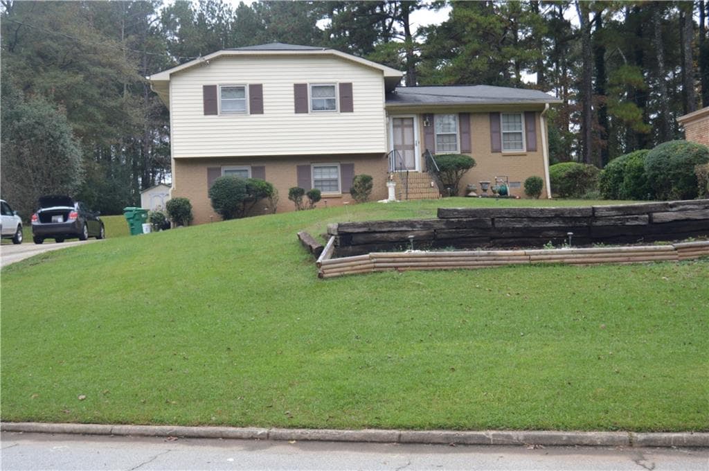 203 Greensprings Drive, Palmetto, GA 30268 — most recent listing photo