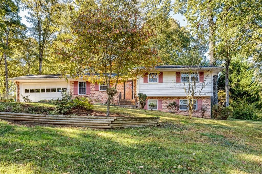 6910 Lockridge Drive, Peachtree Corners, GA 30360 — most recent listing photo