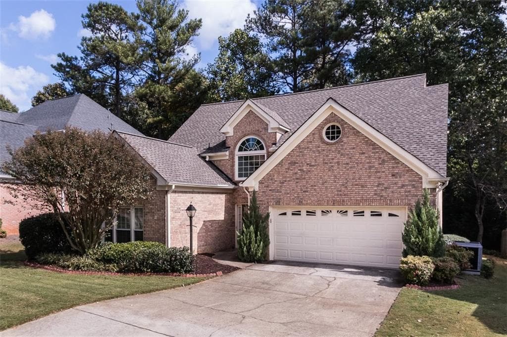 3 bedroom, 2,146 sq ft single family residence sold at 2643 Glenrose Hill, Atlanta, GA 30341