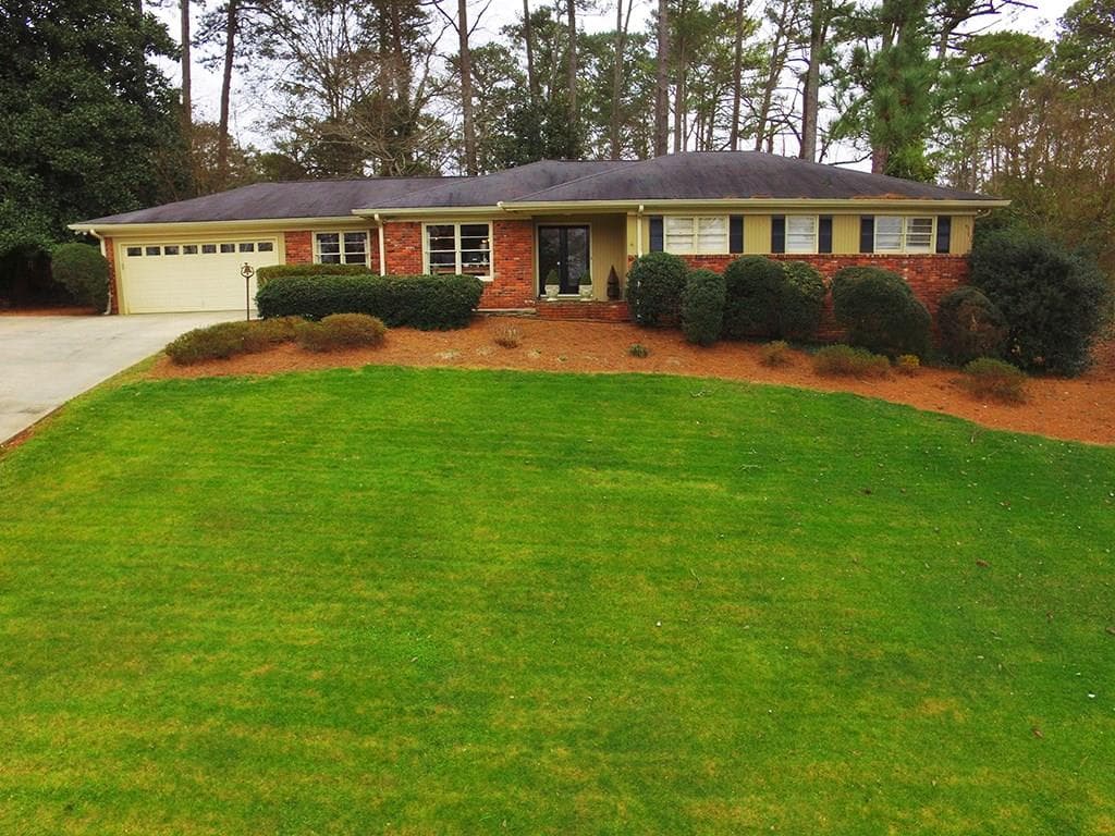 3 bedroom, 2,006 sq ft single family residence sold at 2687 Margaret Mitchell Drive, Atlanta, GA 30327