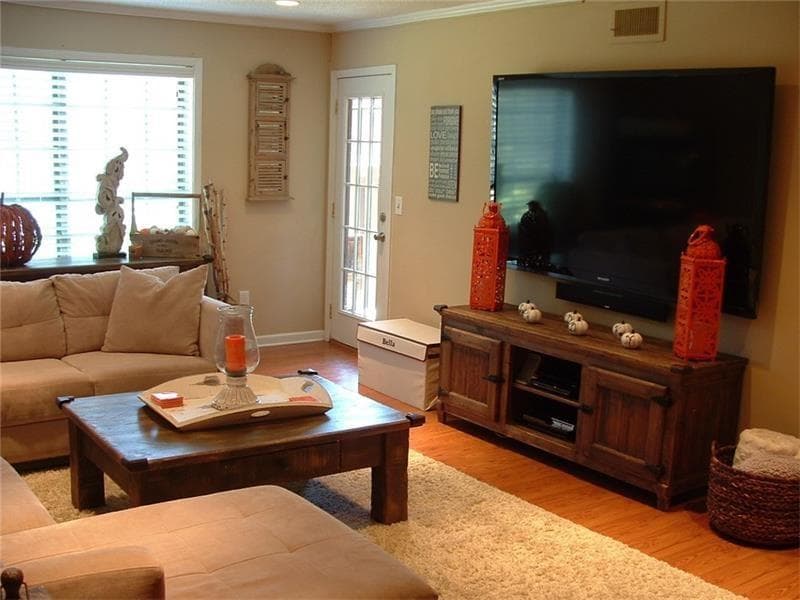 3 bedroom condominium sold at 6851 Roswell Road 11, Atlanta, GA 30328