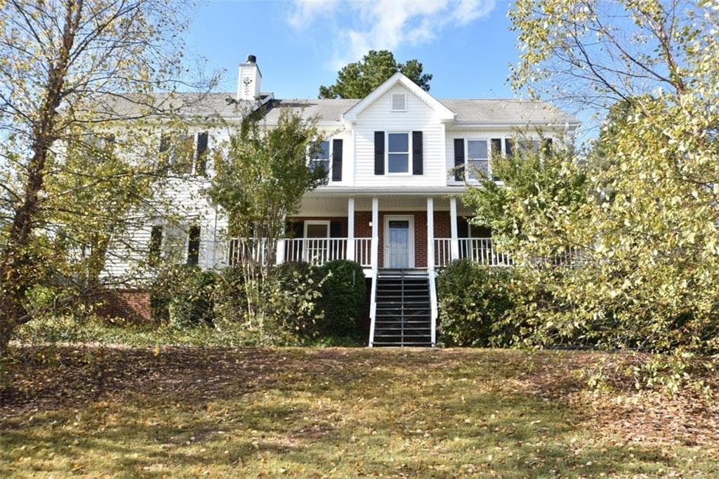 5 bedroom, 3,288 sq ft single family residence sold at 2000 FAIRWAY CLOSE Terrace, Lawrenceville, GA 30043
