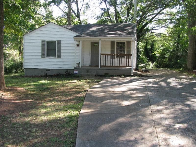 3 bedroom single family residence sold at 1358 PEACHCREST Road, Decatur, GA 30032