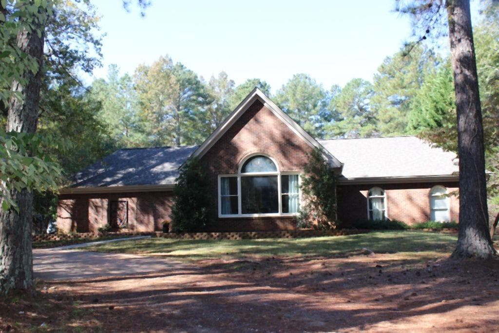 328 Buck Trail, Hoschton, GA 30548 — most recent listing photo