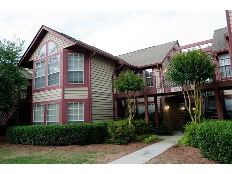 1307 Red Deer Way 1307, Johns Creek, GA 30022 — most recent listing photo