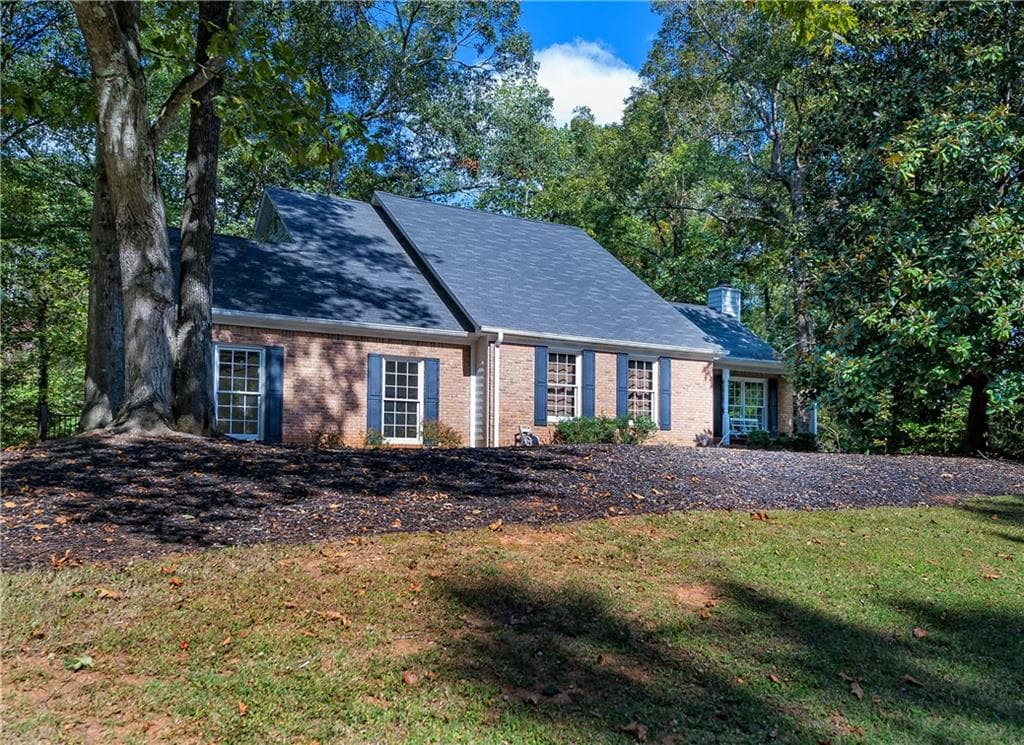 1020 Ridge Tarn, Dunwoody, GA 30350 — most recent listing photo