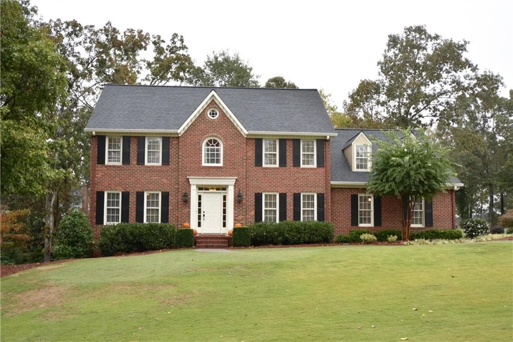 5 bedroom, 3,614 sq ft single family residence sold at 4662 Newell Drive, Marietta, GA 30062