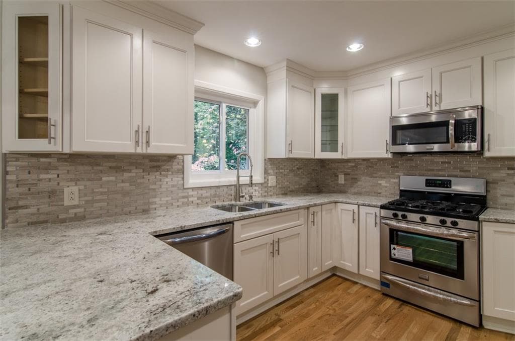4 bedroom, 2,046 sq ft single family residence sold at 570 Elden Drive, Atlanta, GA 30342