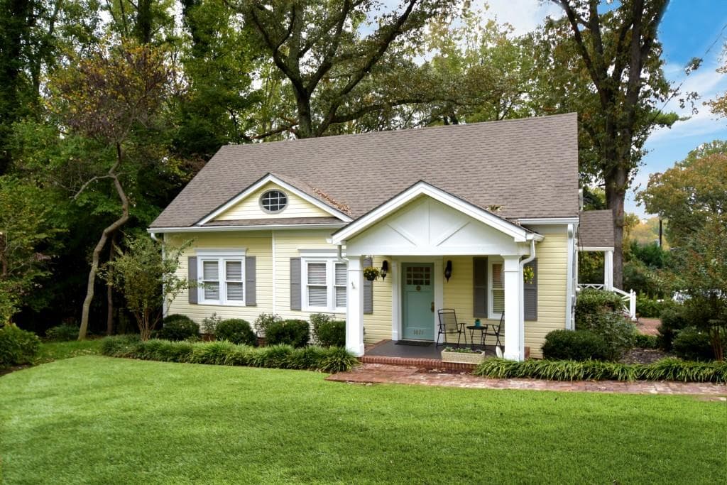 3 bedroom, 1,830 sq ft single family residence sold at 1071 Church Street, Smyrna, GA 30080