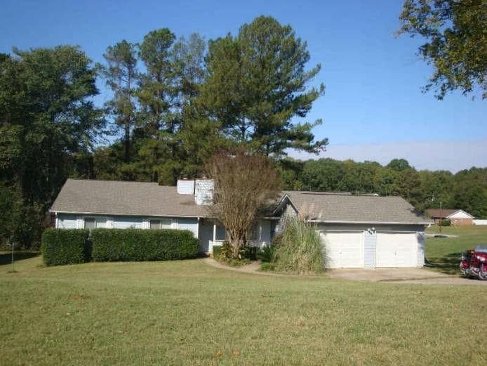 duplex sold at 402 Fairhaven Court, Stockbridge, GA 30281