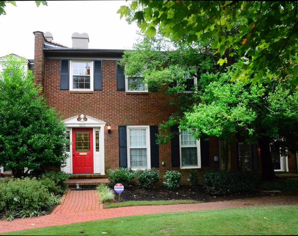 5203 Glenridge Drive, Sandy Springs, GA 30342 — most recent listing photo