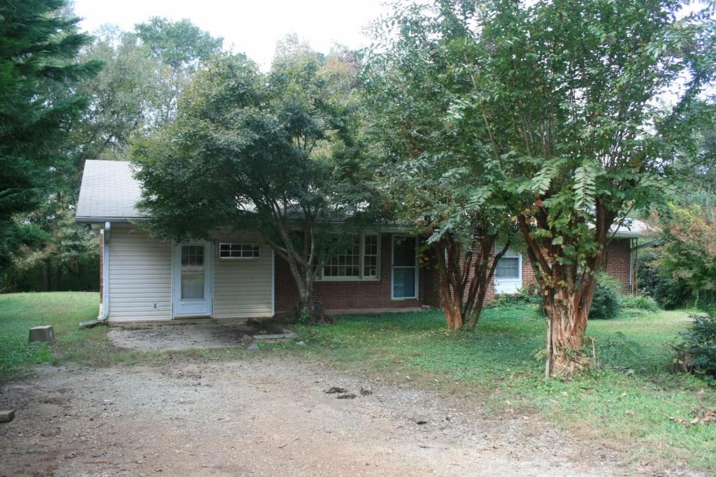 584 WHITE Street, Hoschton, GA 30548 — most recent listing photo