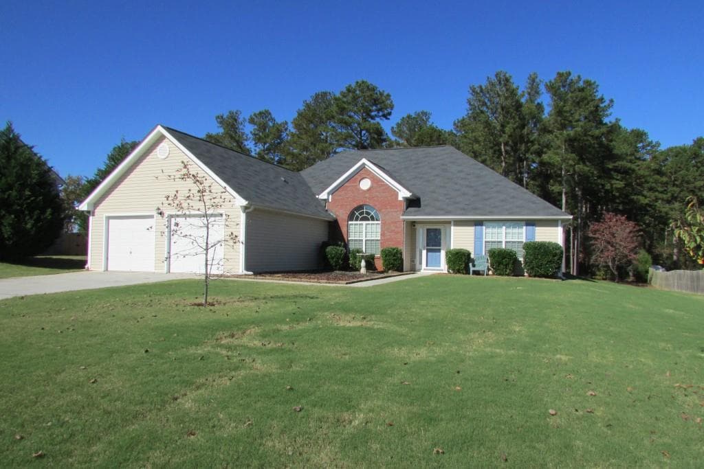2133 Oakridge Avenue, Monroe, GA 30656 — most recent listing photo
