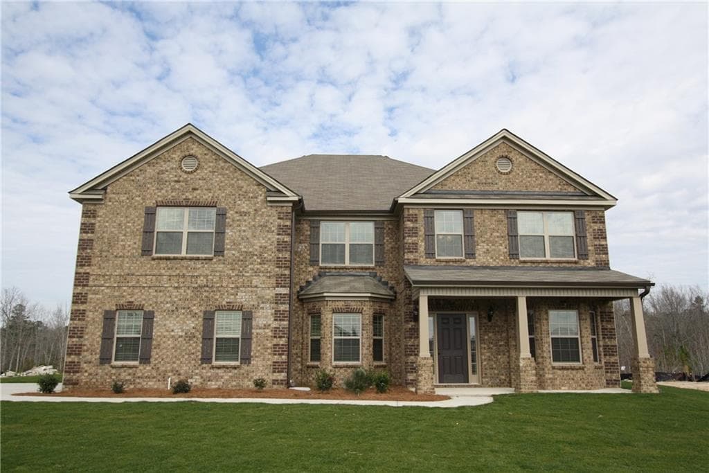 5 bedroom single family residence sold at 2332 Braunsroth Lane, Hampton, GA 30228