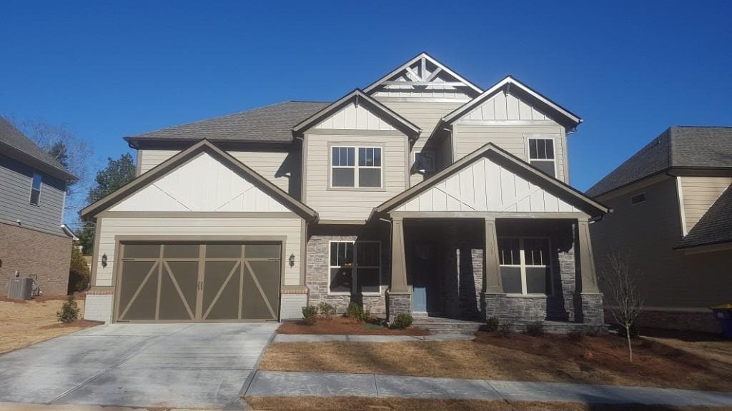 4 bedroom, 3,056 sq ft single family residence sold at 125 Austin Drive, Sandy Springs, GA 30328