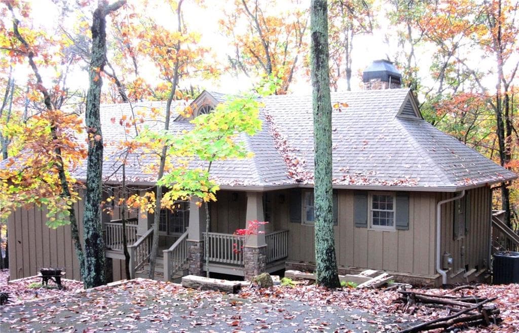 3 bedroom, 2,325 sq ft single family residence sold at 1263 Quail Cove Drive, Big Canoe, GA 30143