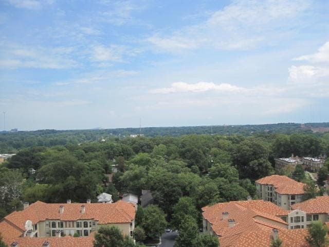 1 bedroom, 683 sq ft condominium sold at 943 Peachtree Street 1214, Atlanta, GA 30309