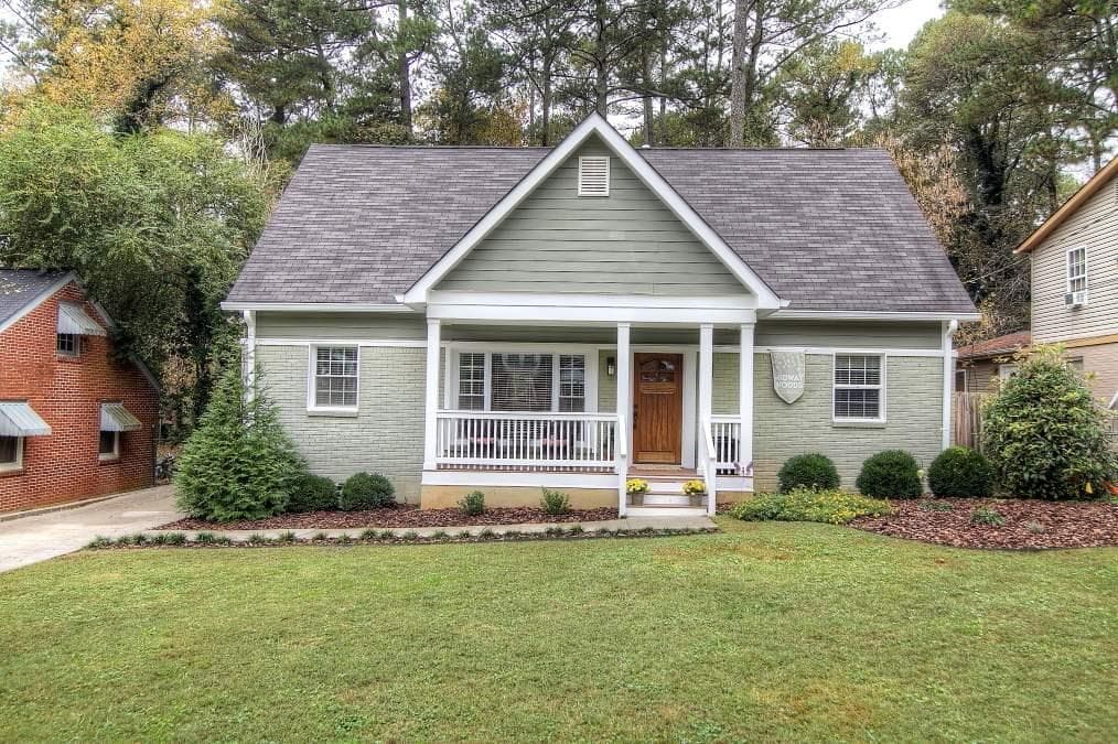 4 bedroom, 2,101 sq ft single family residence sold at 1498 Deerwood Drive, Decatur, GA 30030