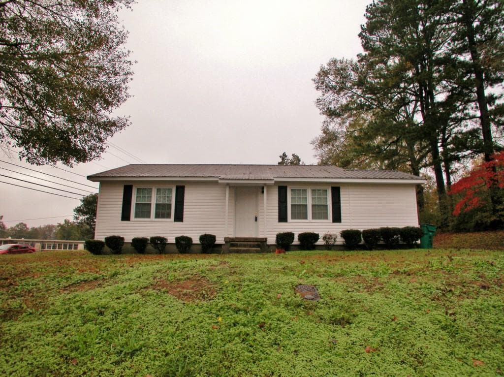 99 E Wright Street, Winder, GA 30680 — most recent listing photo