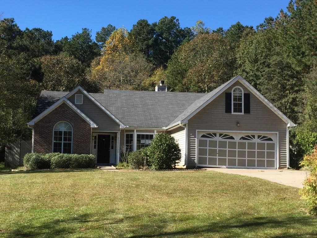 4932 Cliff Top Drive, Loganville, GA 30052 — most recent listing photo