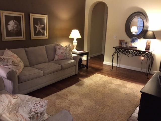 2 bedroom, 1,160 sq ft condominium sold at 3777 Peachtree Road 1539, Atlanta, GA 30319
