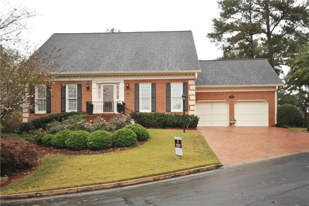 1960 Winchelsea Court, Dunwoody, GA 30338 — most recent listing photo