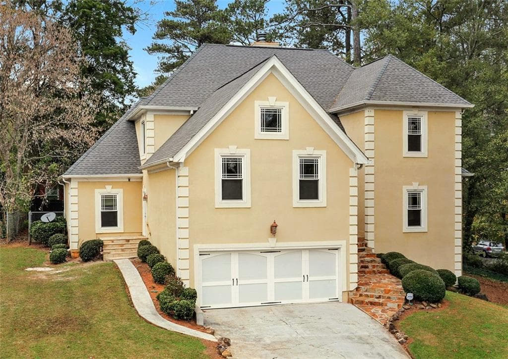 4 bedroom, 4,369 sq ft single family residence sold at 870 Agan Place, Atlanta, GA 30342