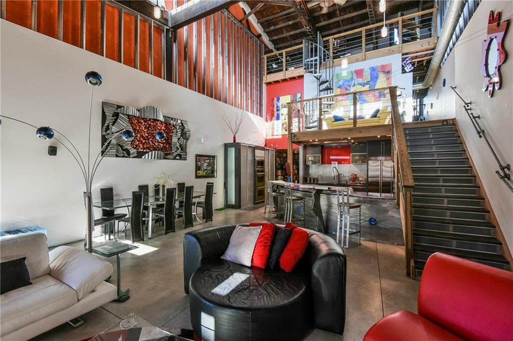 2 bedroom, 1,573 sq ft condominium sold at 320 Peters Street 4, Atlanta, GA 30313