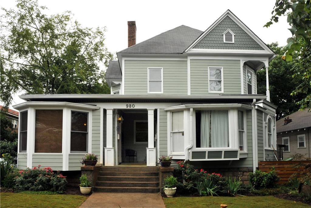 1 bedroom, 1,130 sq ft condominium sold at 980 Saint Charles Avenue 3, Atlanta, GA 30306