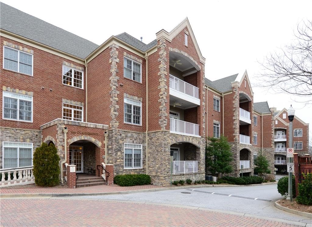 417 Clairemont Avenue 302, Decatur, GA 30030 — most recent listing photo