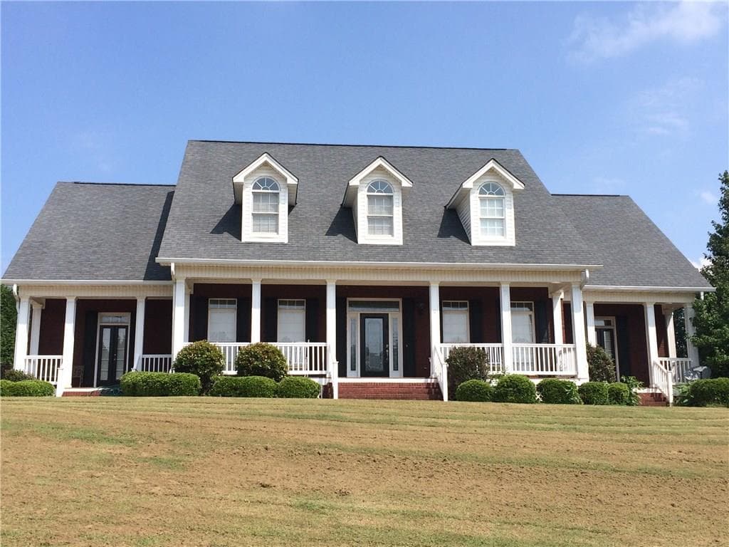 4618 Montclair Circle, Gainesville, GA 30506 — most recent listing photo