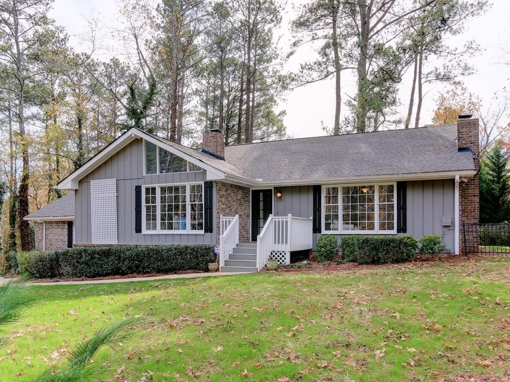 4 bedroom, 2,018 sq ft single family residence sold at 4544 Post Oak Tritt Road, Marietta, GA 30062
