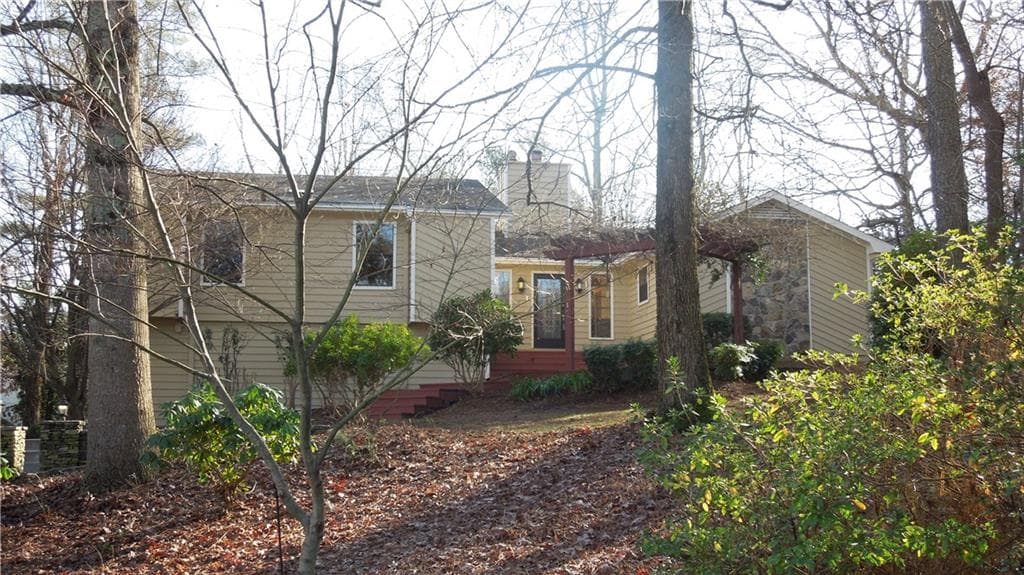 3 bedroom, 2,667 sq ft single family residence sold at 4386 Post Oak Tritt Road, Marietta, GA 30062
